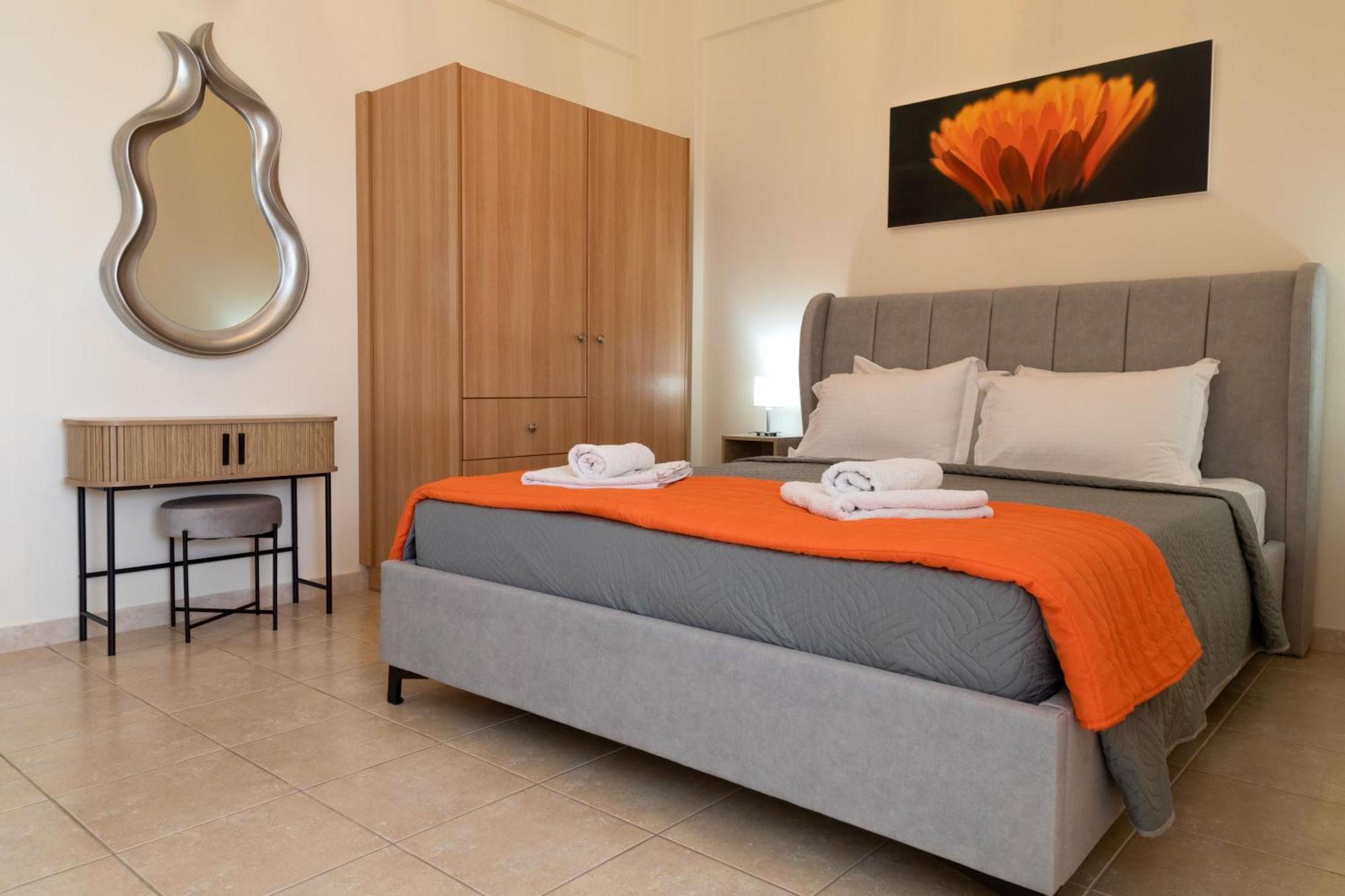 Iliana Apartments Tolón Exterior photo
