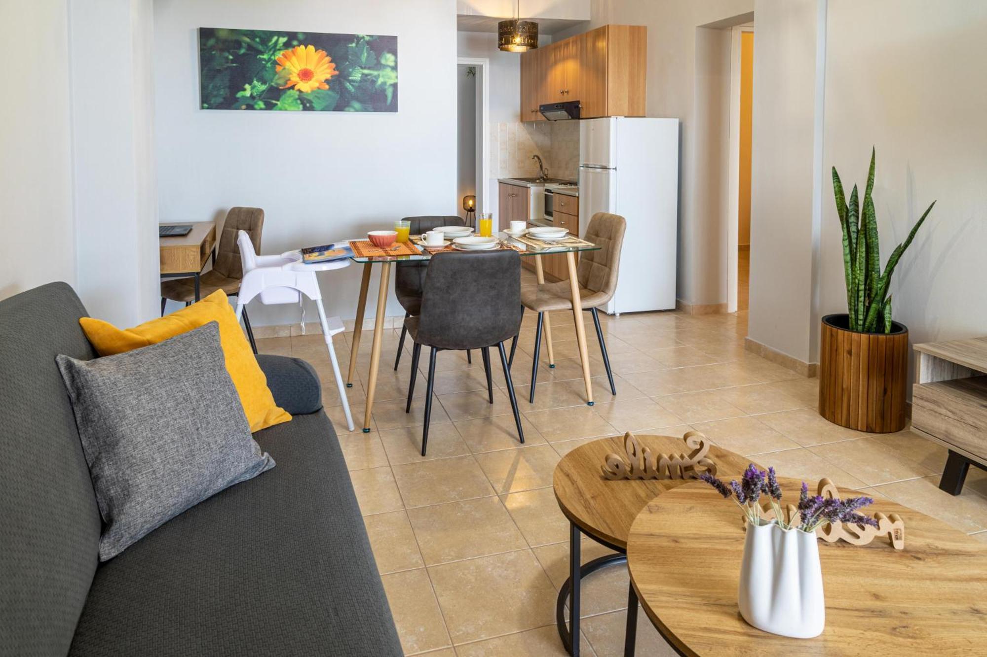 Iliana Apartments Tolón Exterior photo